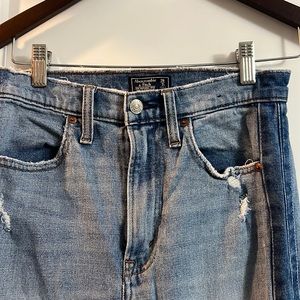 Two Toned (light and dark denim). Zoe Natural Rise Ankle Straight. Size 26